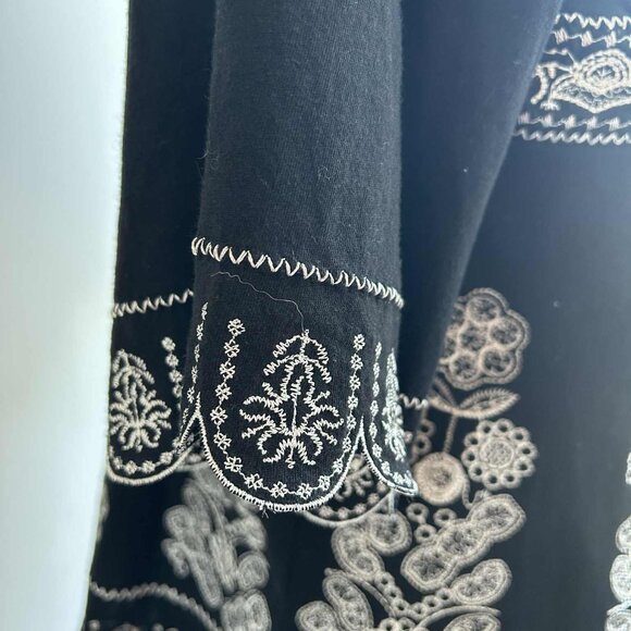 BCBGMAXAZRIA Black Embroidered Cotton V-Neck Tunic with Scalloped Hem – US XL - Picture 7 of 10